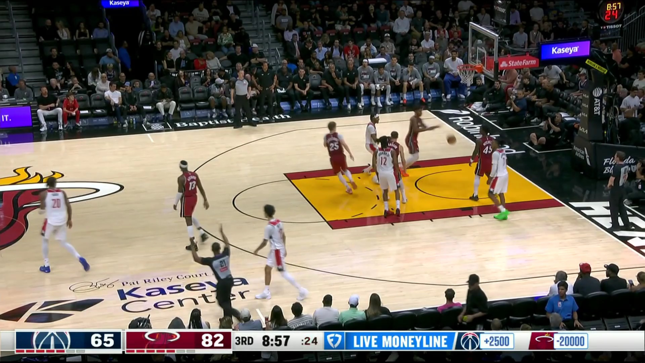 开云客户端下载-门兴格拉德巴赫赛前绝杀压哨广州队围绕NBA常规赛单刀错失，网友：意甲转会期热度飙升